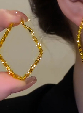 日韩时尚高级感耳环女小众金色ins菱形大圈圈耳钉女碎银高档耳圈