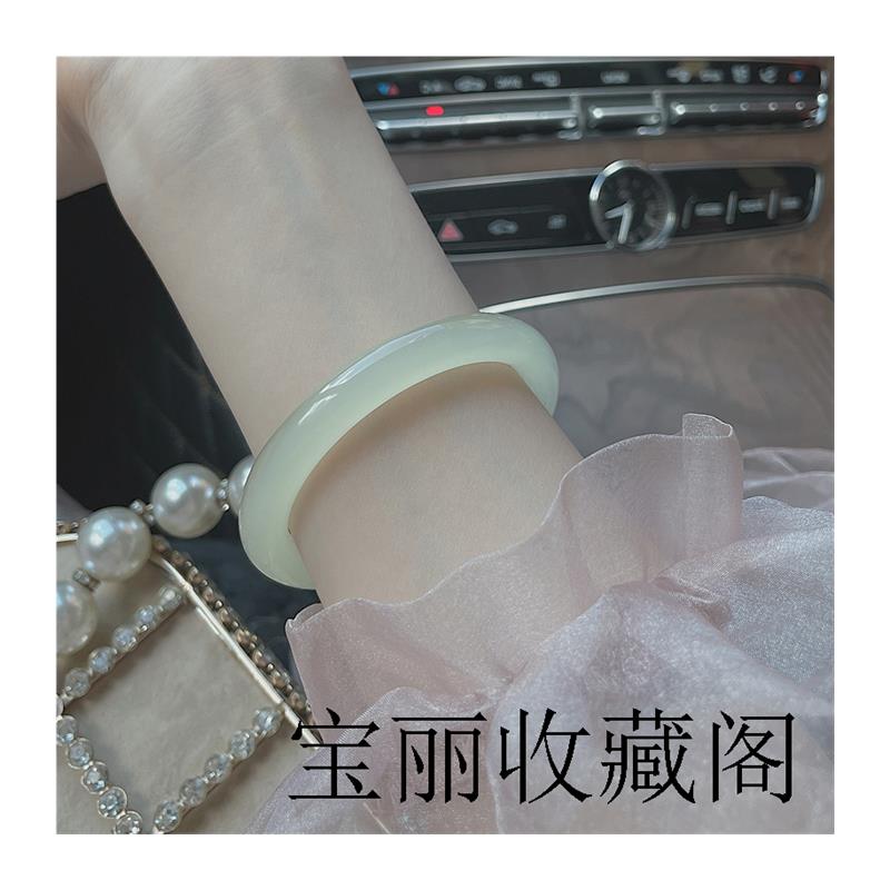 新疆和田玉青白玉镯冰种手镯青玉晴水女珠宝翡翠细玛瑙情人节礼物