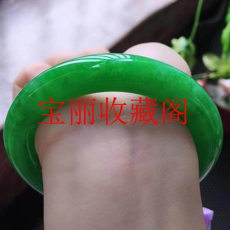 冰糯种正阳绿翡翠色圆条玉石手镯