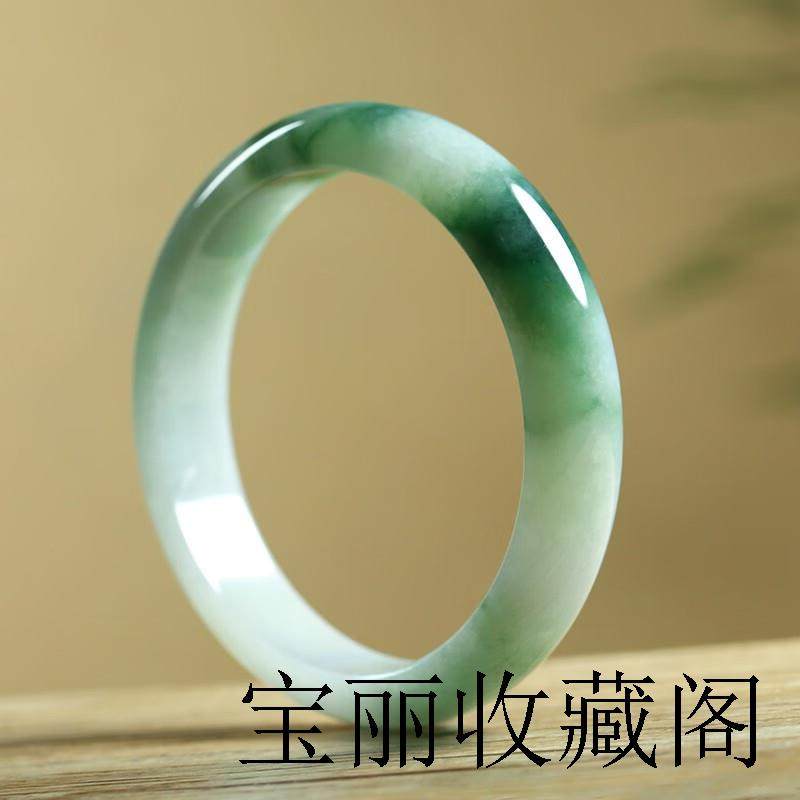缅甸阳绿豆种浅绿翡翠色玉手镯冰糯种复古绿飘花正圈玉镯高端女款