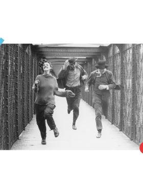 祖与占电影海报复古墙面装饰拍照道具客厅工作室装饰画报