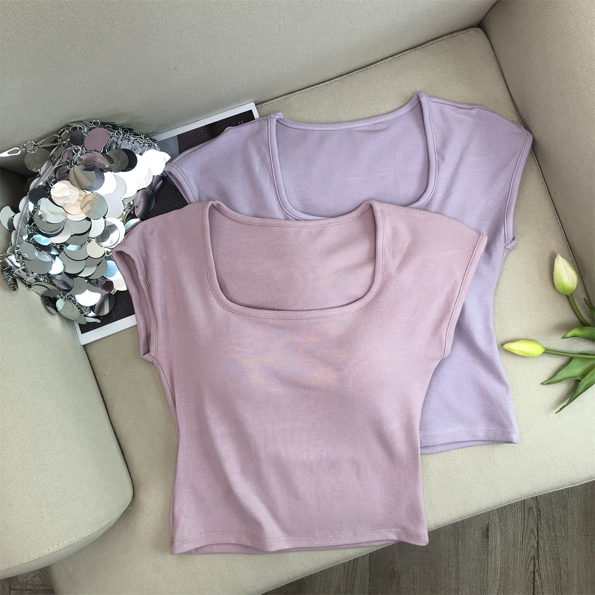 Jade Closet直营店推荐~美德拉辣妹风小飞袖方领带胸垫小衫上衣女