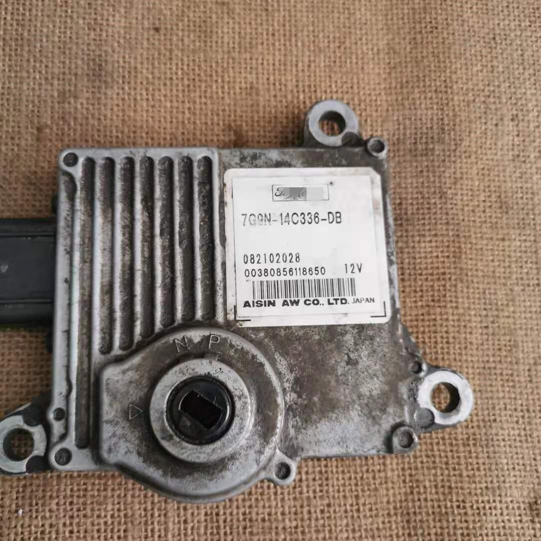 适配致胜2.3变速箱电脑板