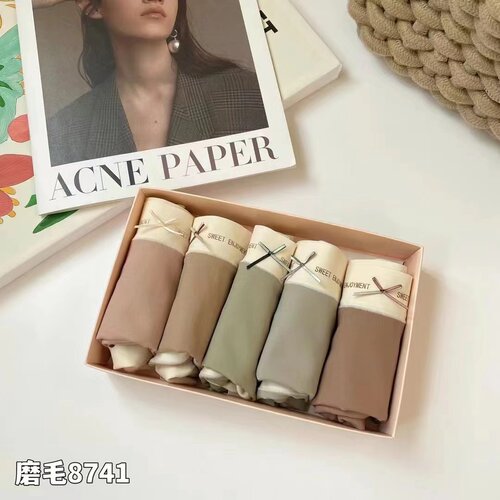 缇娅朵五条装中腰无痕柔软短裤