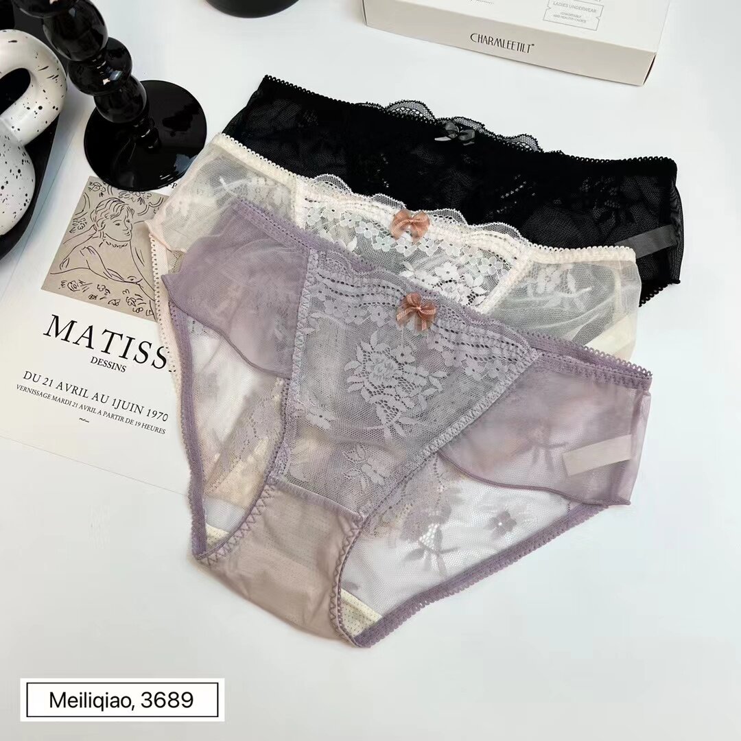 女中版花边镂空网纱三角裤子