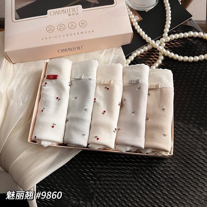 魅丽翘女薄款5条装中腰短裤子