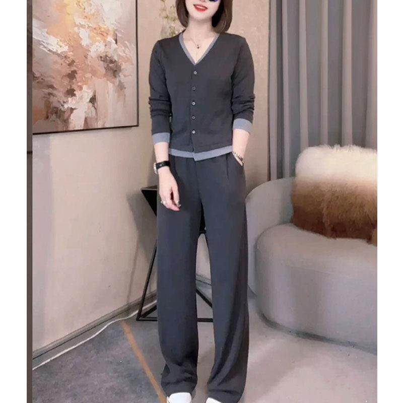 韩国休闲运动套装女春秋新款时尚减龄洋气V领上衣直筒长裤两件套