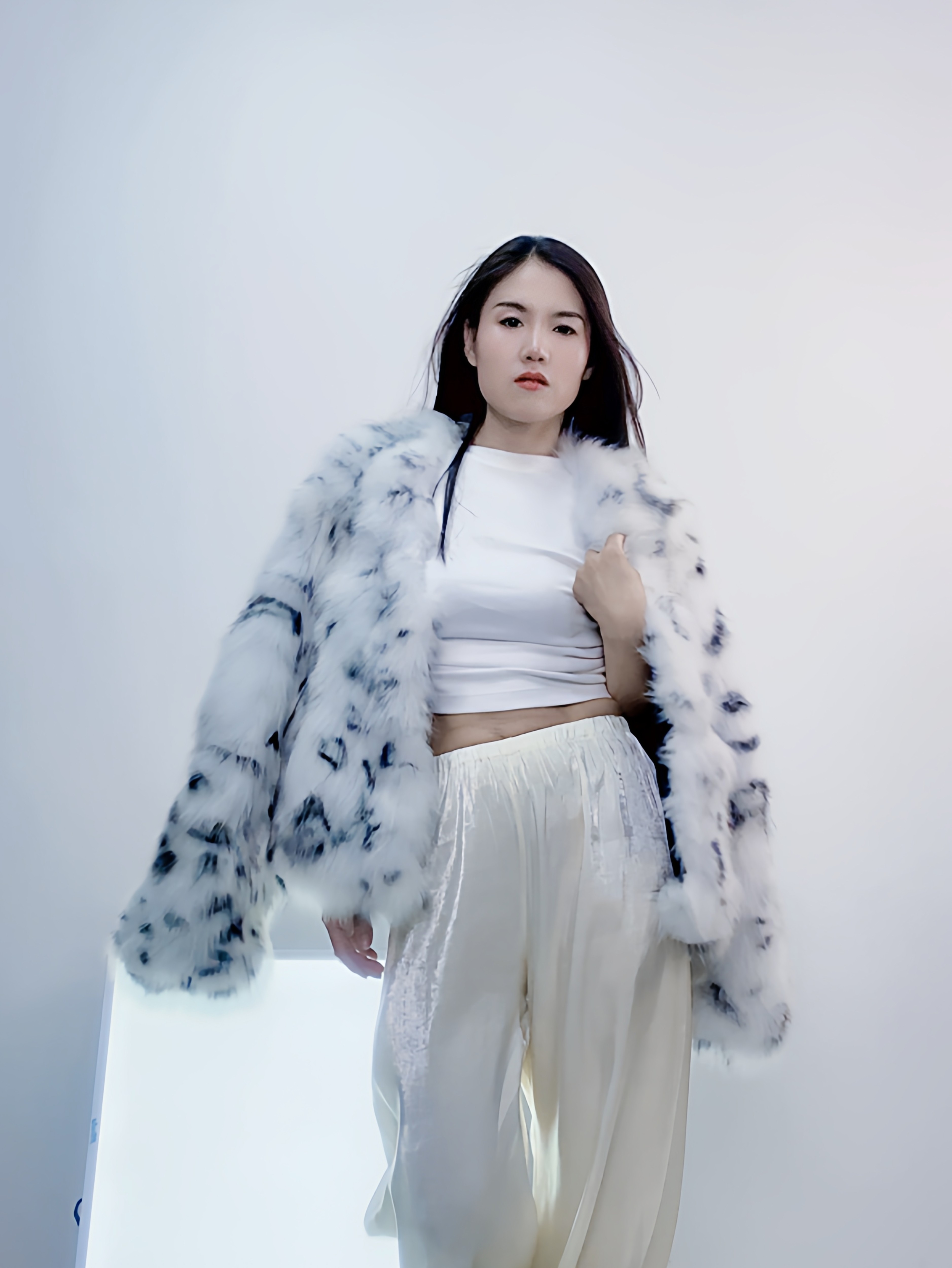 气场女王狐狸毛黑白豹纹皮草外套短款冬季毛毛外套海宁女款真皮草