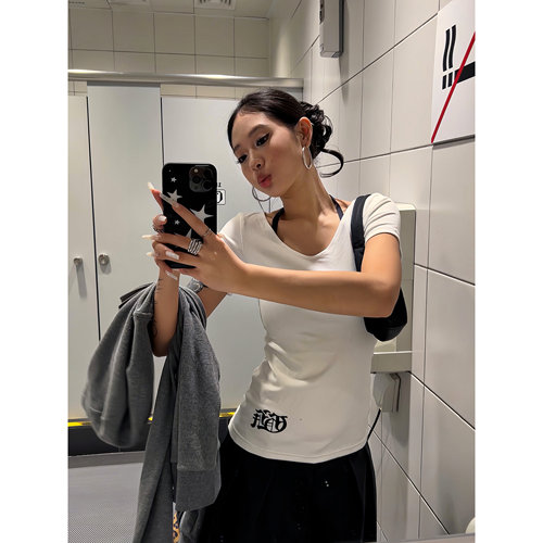 【F383】修身显瘦v领短袖