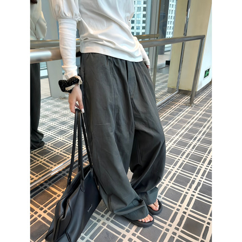 F383高级松弛感抽绳弯刀休闲裤