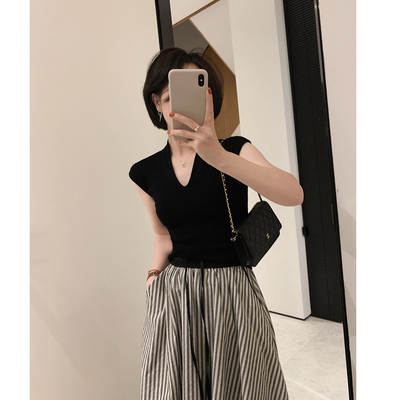 复古时髦v领修身针织衫