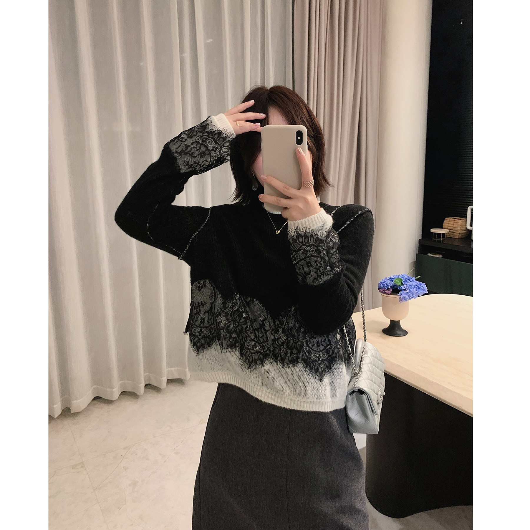 misslady毛衣女绵羊毛针织黑白撞色睫毛蕾丝拼接圆领长袖短款上衣
