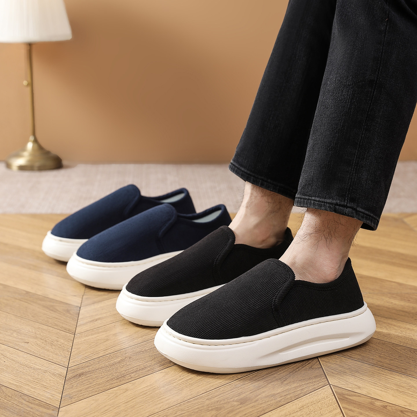 春秋中老年男女款休闲灯芯绒布鞋松糕厚底防滑软底吸汗一脚蹬单鞋