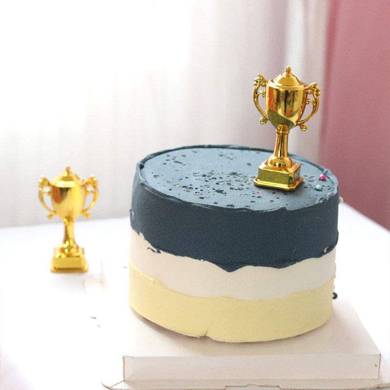 金色奖杯蛋糕摆件烘焙装饰配件庆祝儿童比赛得奖蛋糕插件生日插牌