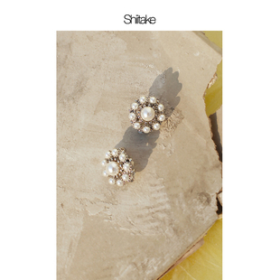 Shiitake诗塔克设计师品牌珍珠花朵耳饰耳夹耳钉