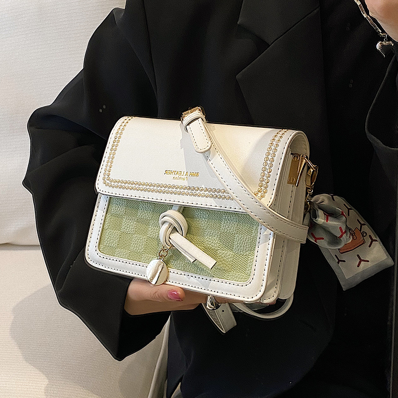 流行撞色小包包女2025春夏新款百搭超火斜挎包高级质感爆款小方包