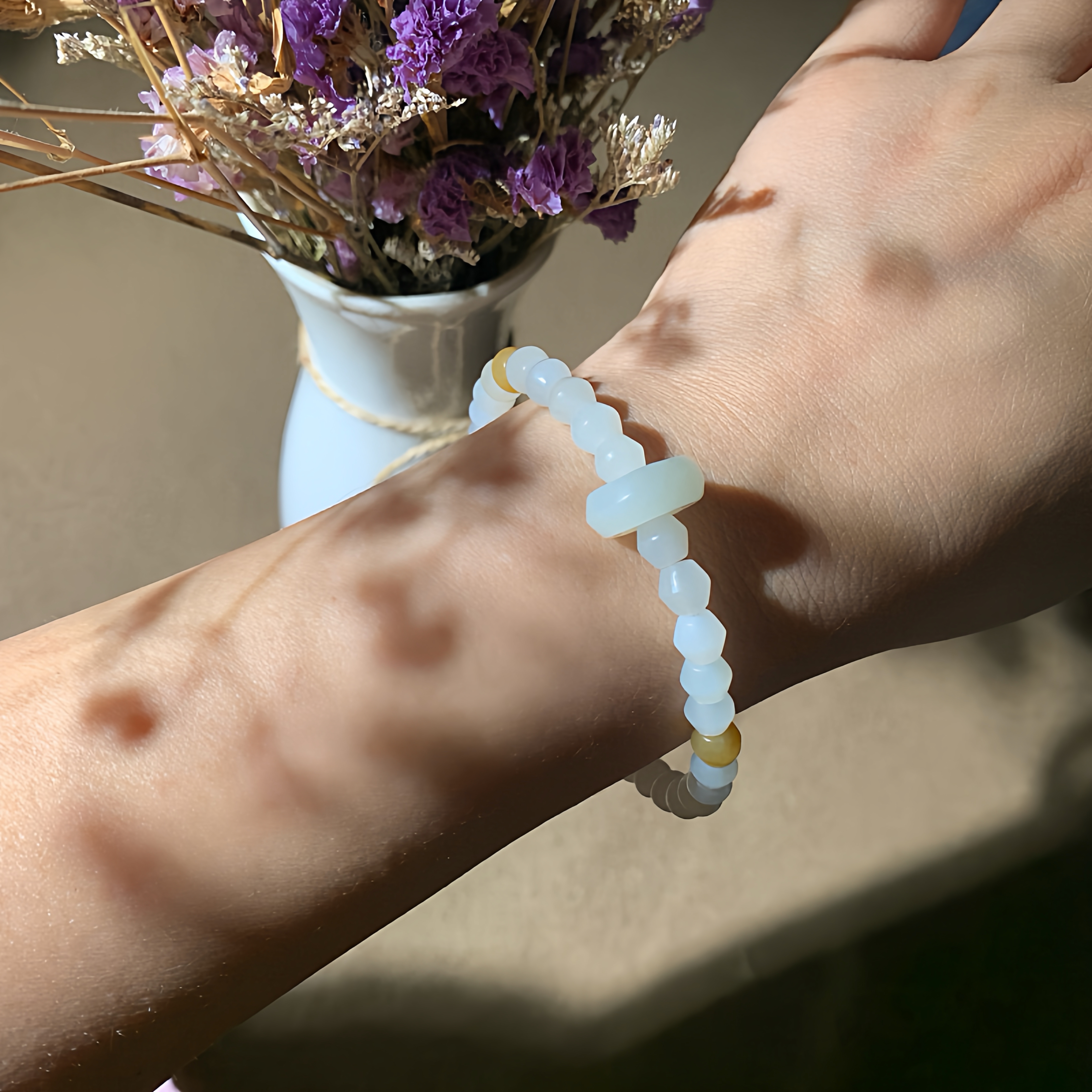 保真天然和田玉老料白玉特色精致手链手串送人女款特惠