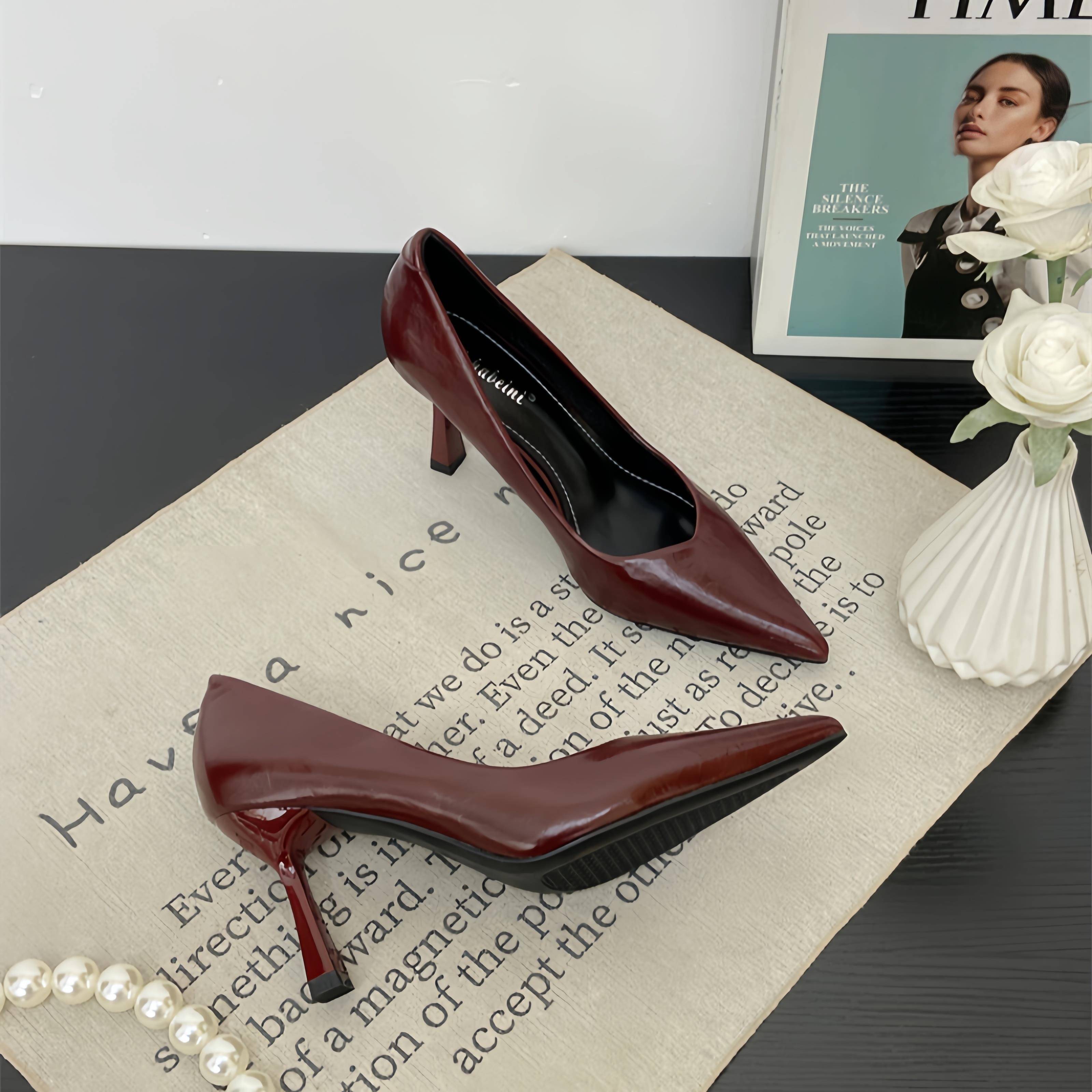 潮牌欧美时尚尖头高跟鞋女2025春季款配裙子通勤气质细跟浅口单鞋