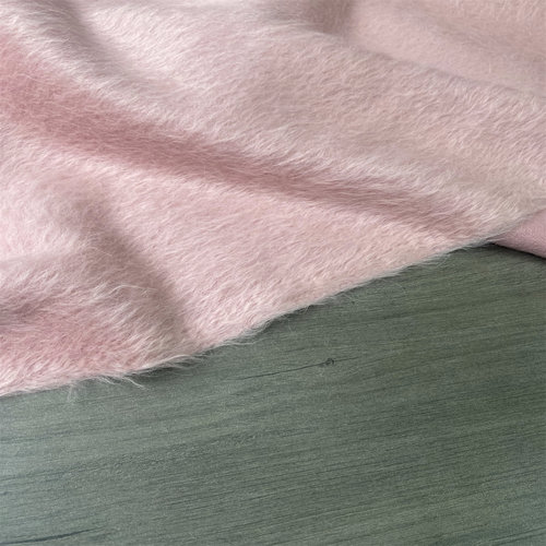 布队RICCERI粉色苏力羊驼布料
