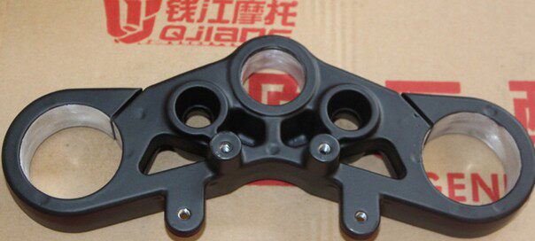 摩配 钱江原厂配件 蓝宝龙小黄龙 BJ300GS 上联板(喷漆/铸铝)|ruв категории мотоцикл/оборудование/аксессуары, других поставок мотоциклов - от Buy2taobao.com для оказания профессиональной услуги покупки агента Taobao