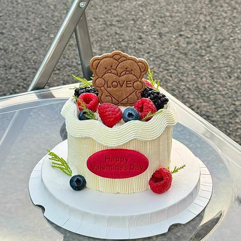 网红情人节快乐抱爱心love小熊饼干造型蛋糕装饰情侣表白装扮点缀,节庆用品/礼品,蛋糕/烘焙装饰用品,淘宝优惠券,粉丝福利购,淘宝优惠卷