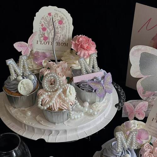 511母亲节快乐纸杯蛋糕装饰刺绣蝴蝶珍珠MOM曲线蜡烛烘焙装扮插件