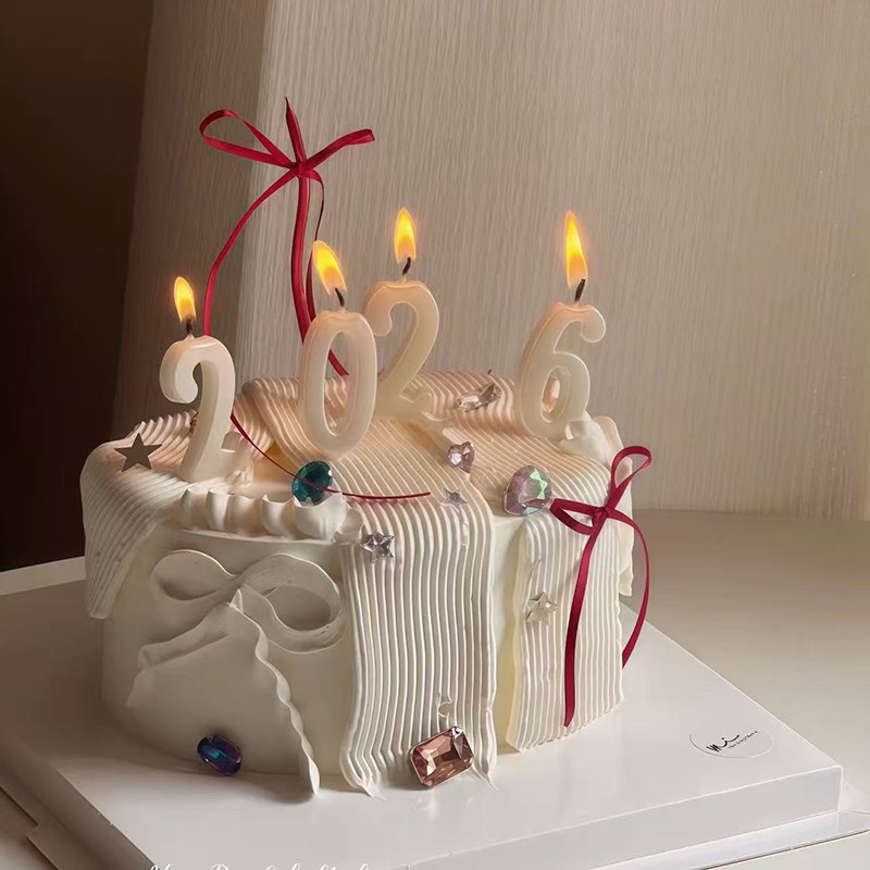 2026跨年珠光白数字蜡烛蛋糕装饰插件曲线蜡烛丝带蝴蝶结烘焙装扮,节庆用品/礼品,蛋糕/烘焙装饰用品,淘宝优惠券,粉丝福利购,淘宝优惠卷