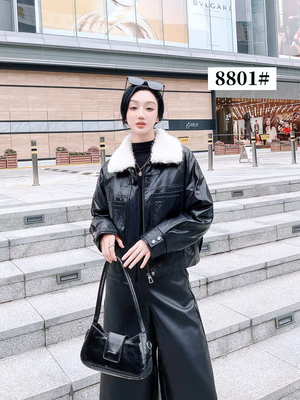 翻领加绒加厚皮衣短款外套女2025冬季新款时尚保暖毛领PU皮棉衣