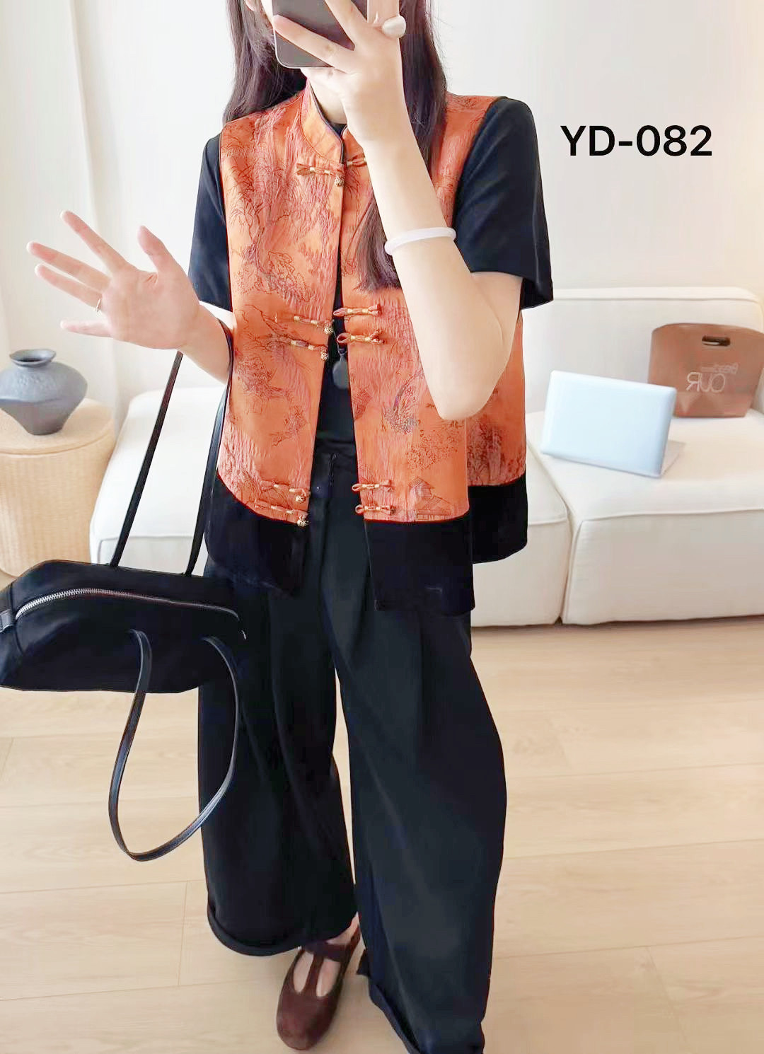 新中式老钱风鎏金马甲背心女2025秋季新国风时尚叠穿坎肩百搭上衣