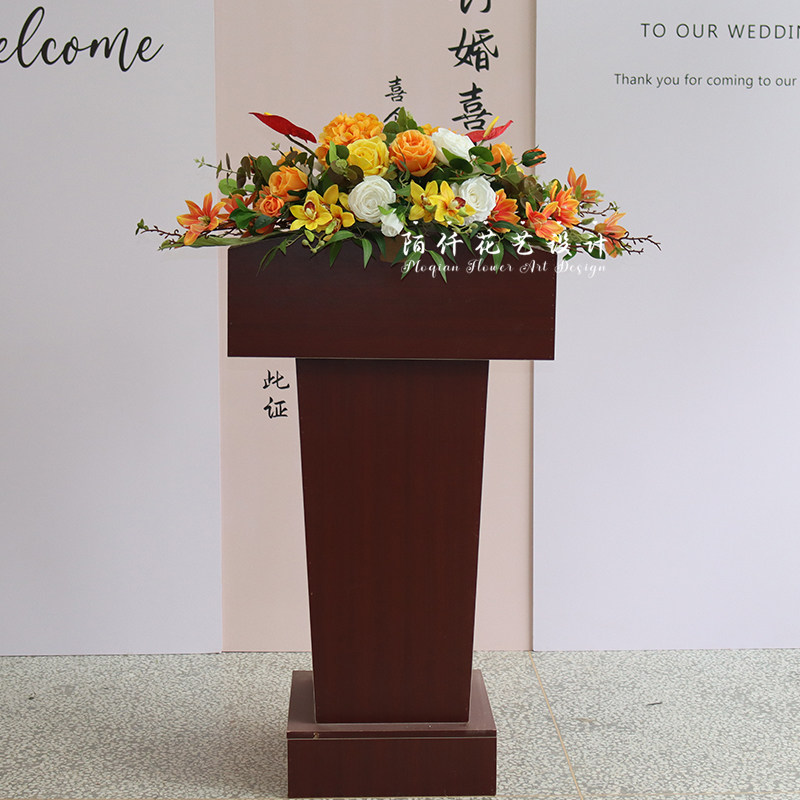 讲台花会议桌花签到桌面装饰花艺图片