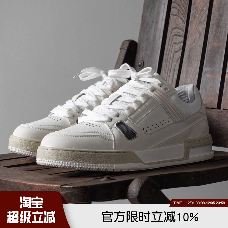 时尚传写运动休闲板鞋小白鞋