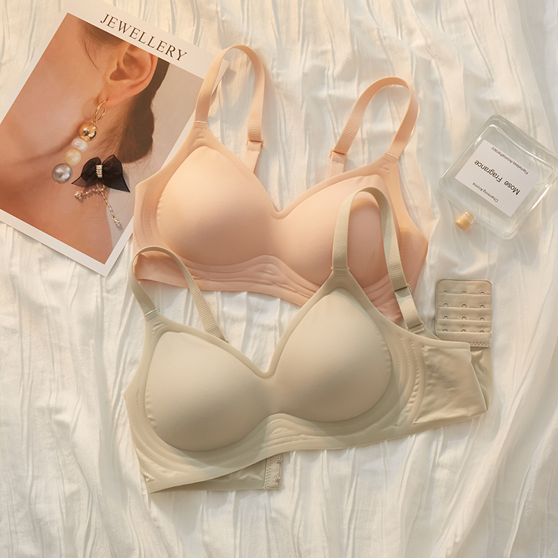 夏季薄款内衣女无痕小胸聚拢少女生无钢圈上托收副乳大胸显小胸罩