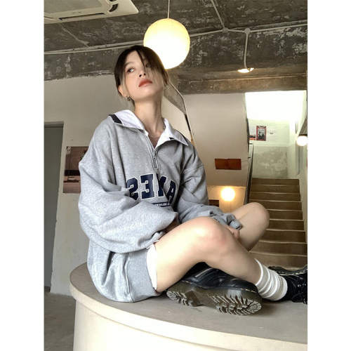 红人风女装价格 红人风女装图片 星期三