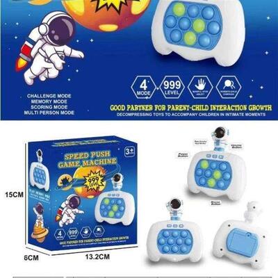 Childrens toy decompression puzzle game console