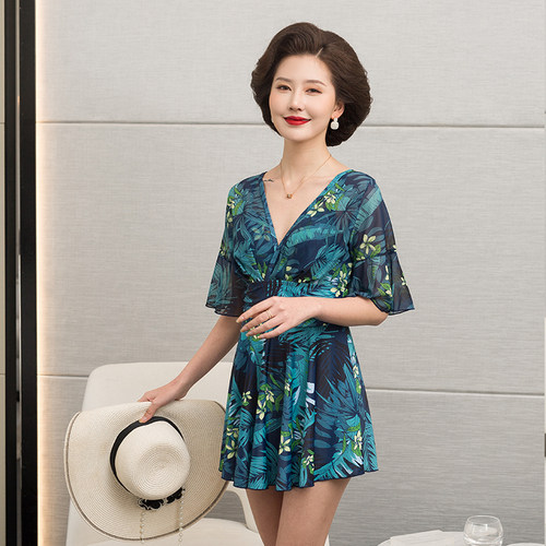 大码中老年连体妈妈泳衣女裙子式