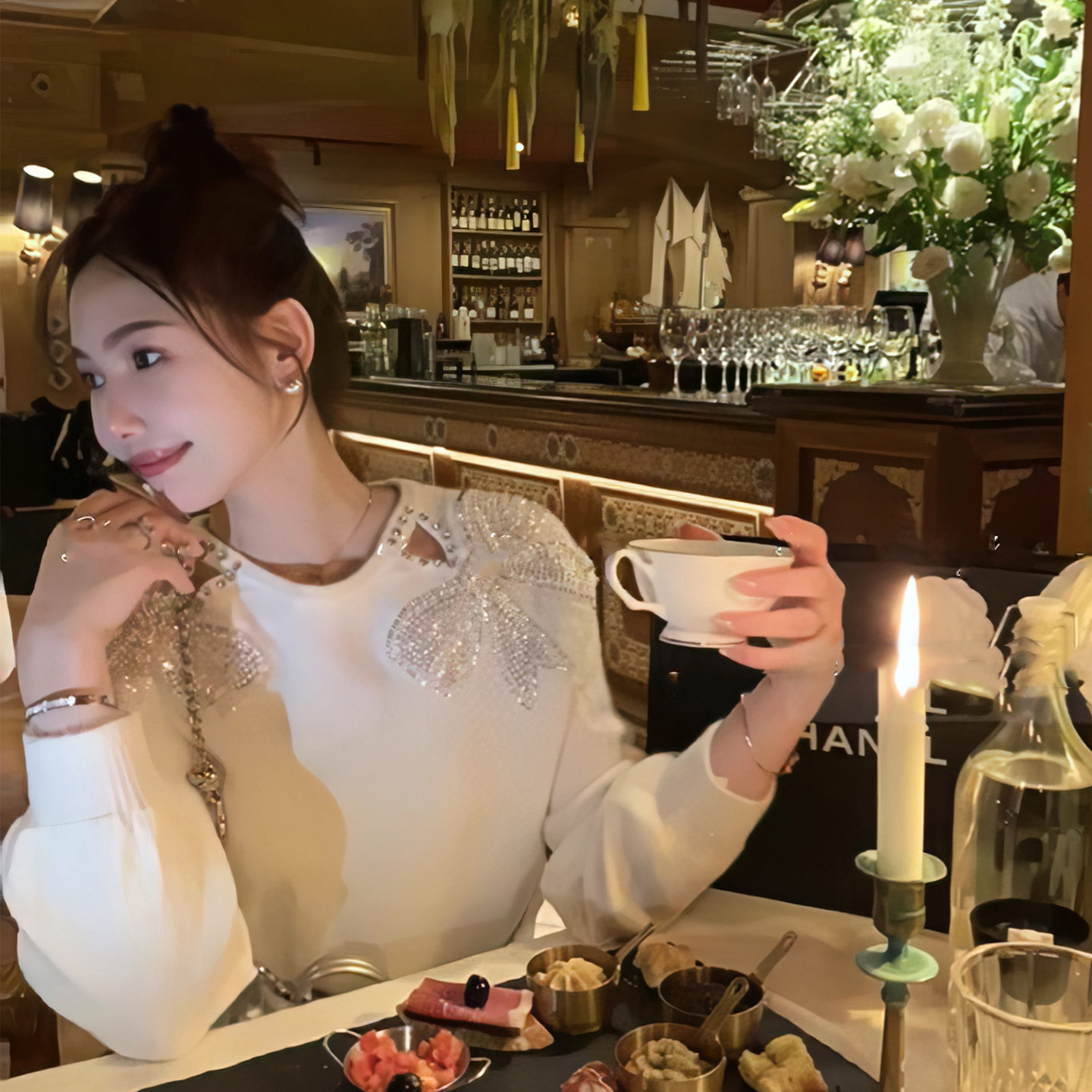 到货！小香风镂空设计针织上衣女2025秋冬新款毛衣打底衫精致亮片,女装/女士精品,毛衣,淘宝优惠券,粉丝福利购,淘宝优惠卷