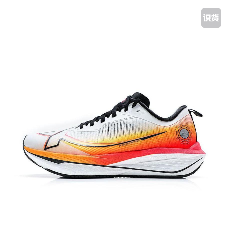 特步一体成型二代&两千公里3.0体测通勤减震回弹运动鞋专业竞训鞋