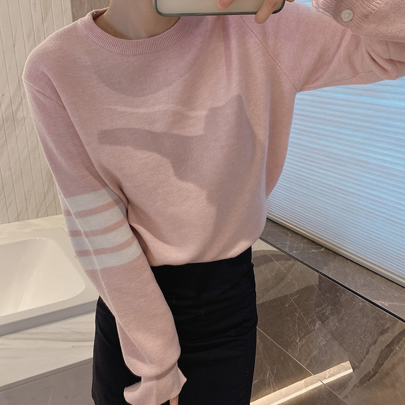 超显白！休闲慵懒又可爱！四条杠圆领撞色套头衫！针织长袖上衣！