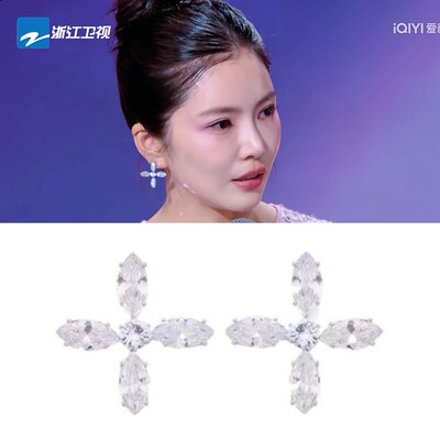 天声一对王灿兮同款小十字架基础耳环女小众设计感轻奢百搭耳饰女