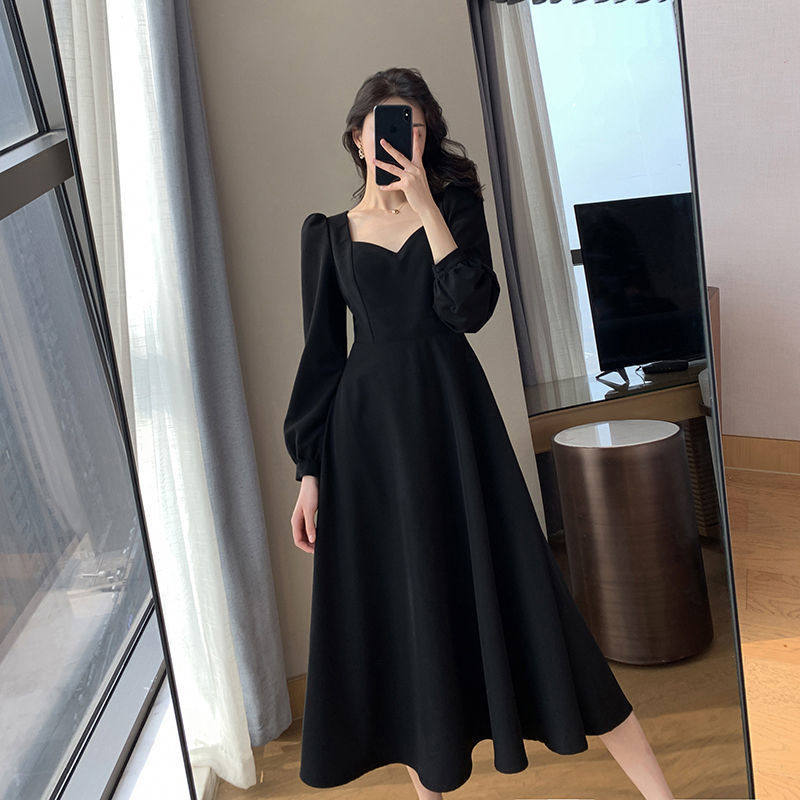 赫本风小黑裙女2025春秋复古连衣裙