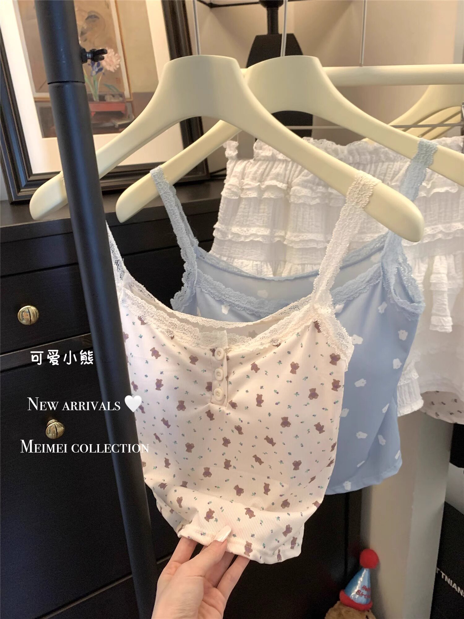 小清新碎花冰丝吊带女夏蕾丝设计图片