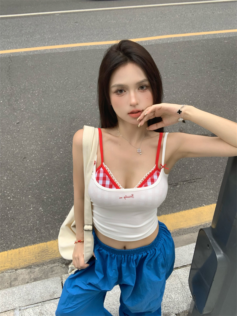 街头风美式低胸款短款辣妹美背女