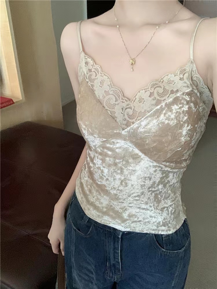 性感纯欲蕾丝花边设计吊带背心女