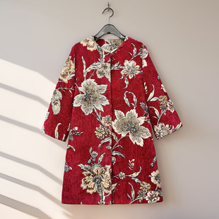 秋冬新款女装高级感植绒刺绣重工钉珠圆领宽松轻奢大衣喜庆外套女