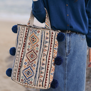 远家斜挎单肩毛绒球包包摩洛哥波普复古海边度假托特包HL3252限量