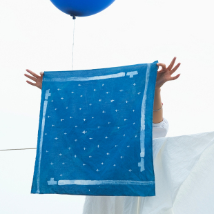 远家草木染蓝染蜡画天丝亚麻小船方巾丝巾小围巾夏新LT2630限量