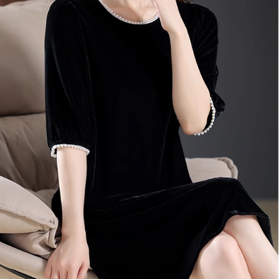 黑色金丝绒连衣裙女2025春新款高端优雅气质珍珠拼接袖中长款裙子