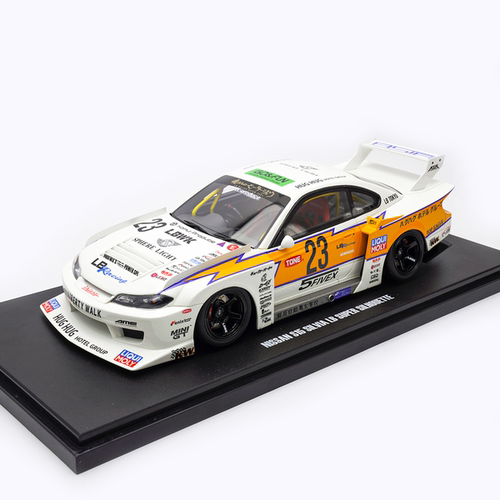 GTSpirit118尼桑树脂汽车模型