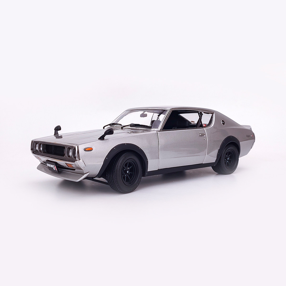 京商 1/18 尼桑Nissan Skyline 2000GT-R (KPGC110) 合金汽车模型