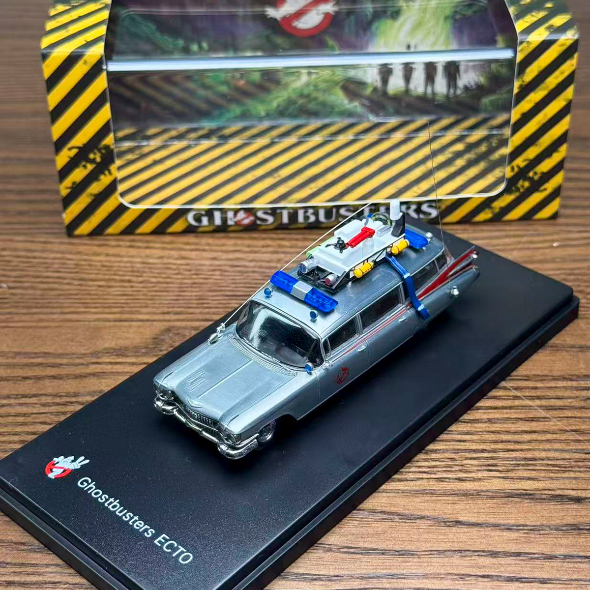 YS勇胜164凯迪拉克合金车模